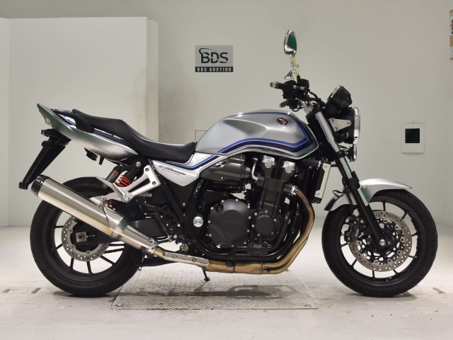 Honda CB1300SF 2023