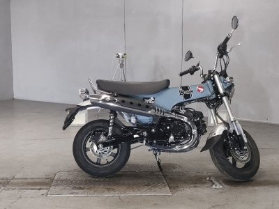 Honda DAX125 2025