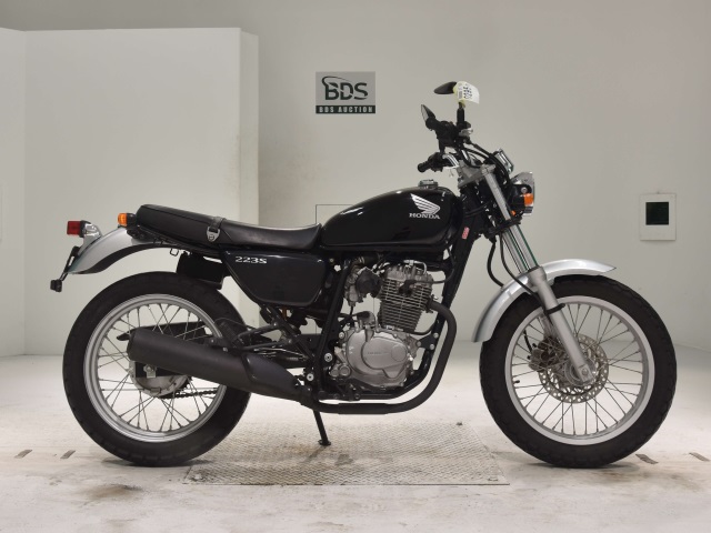 Honda CB223S 2008