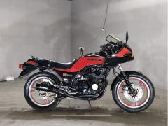 Kawasaki GPZ400 1983