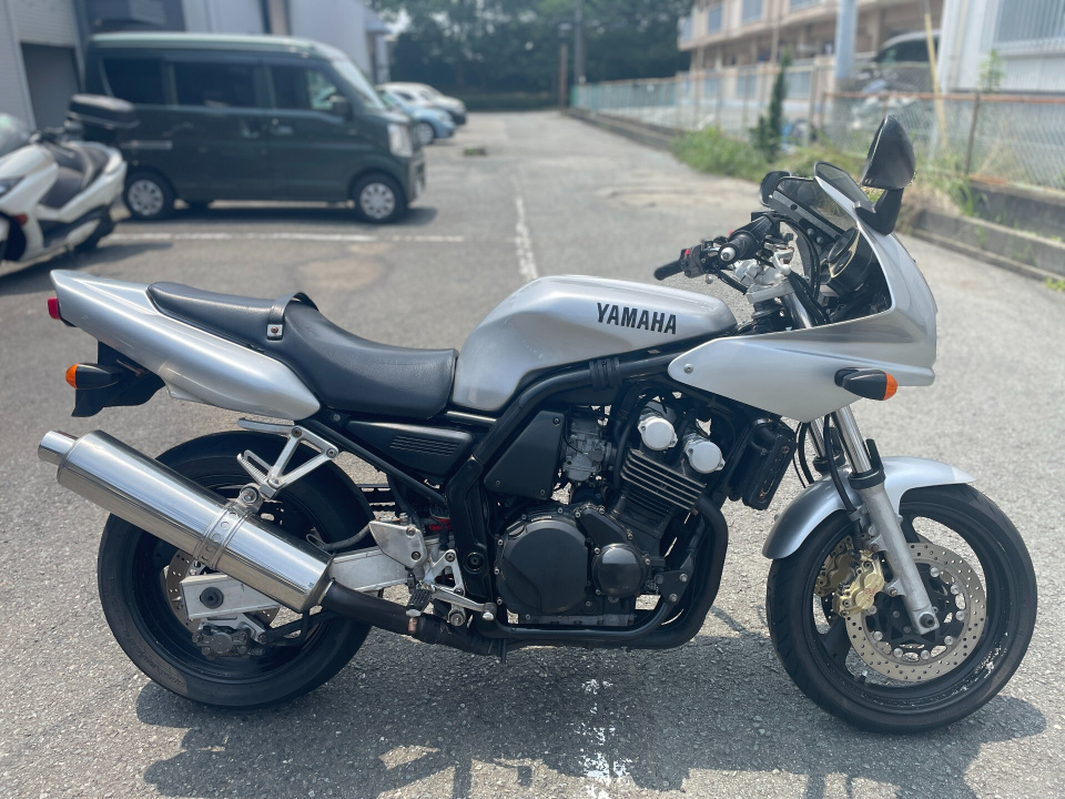 Yamaha FZ400 1997