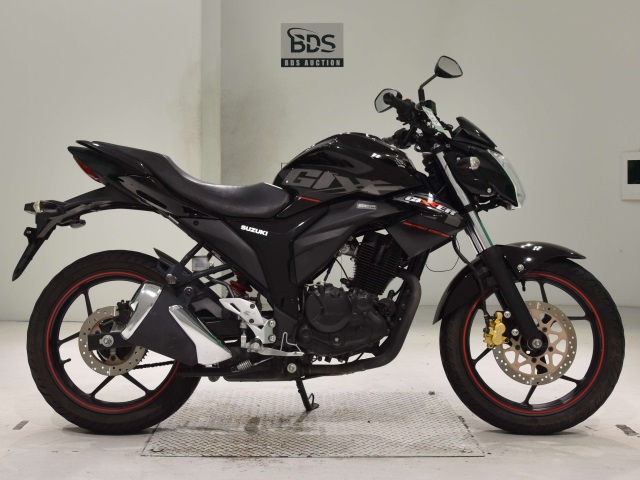 Suzuki GIXXER150