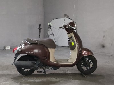 Honda GIORNO 2011