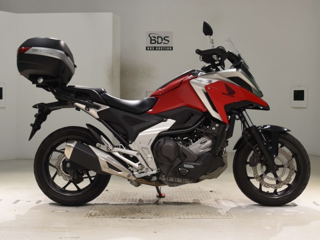 Honda NC750X 2021