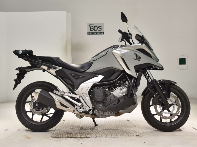Honda NC750X 2023