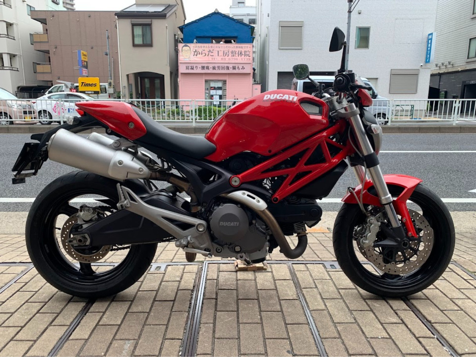 Ducati MONSTER 696 PLUS 2009