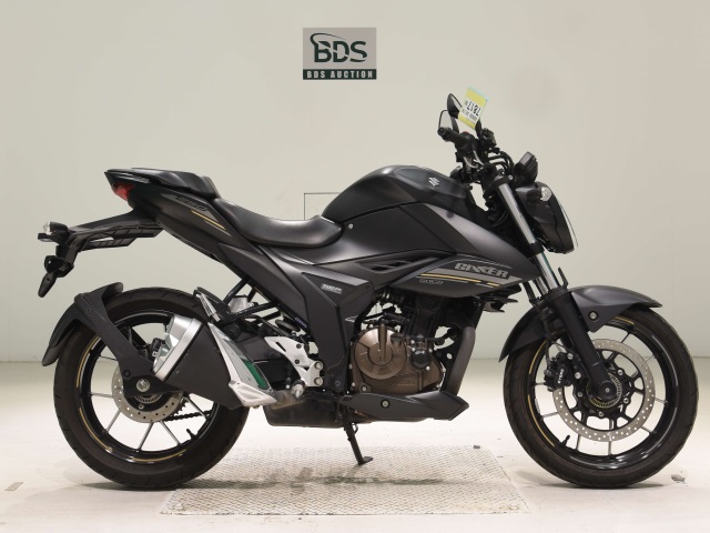 Suzuki GIXXER250