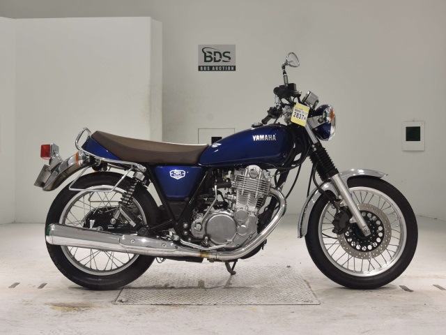 Yamaha SR400 2021