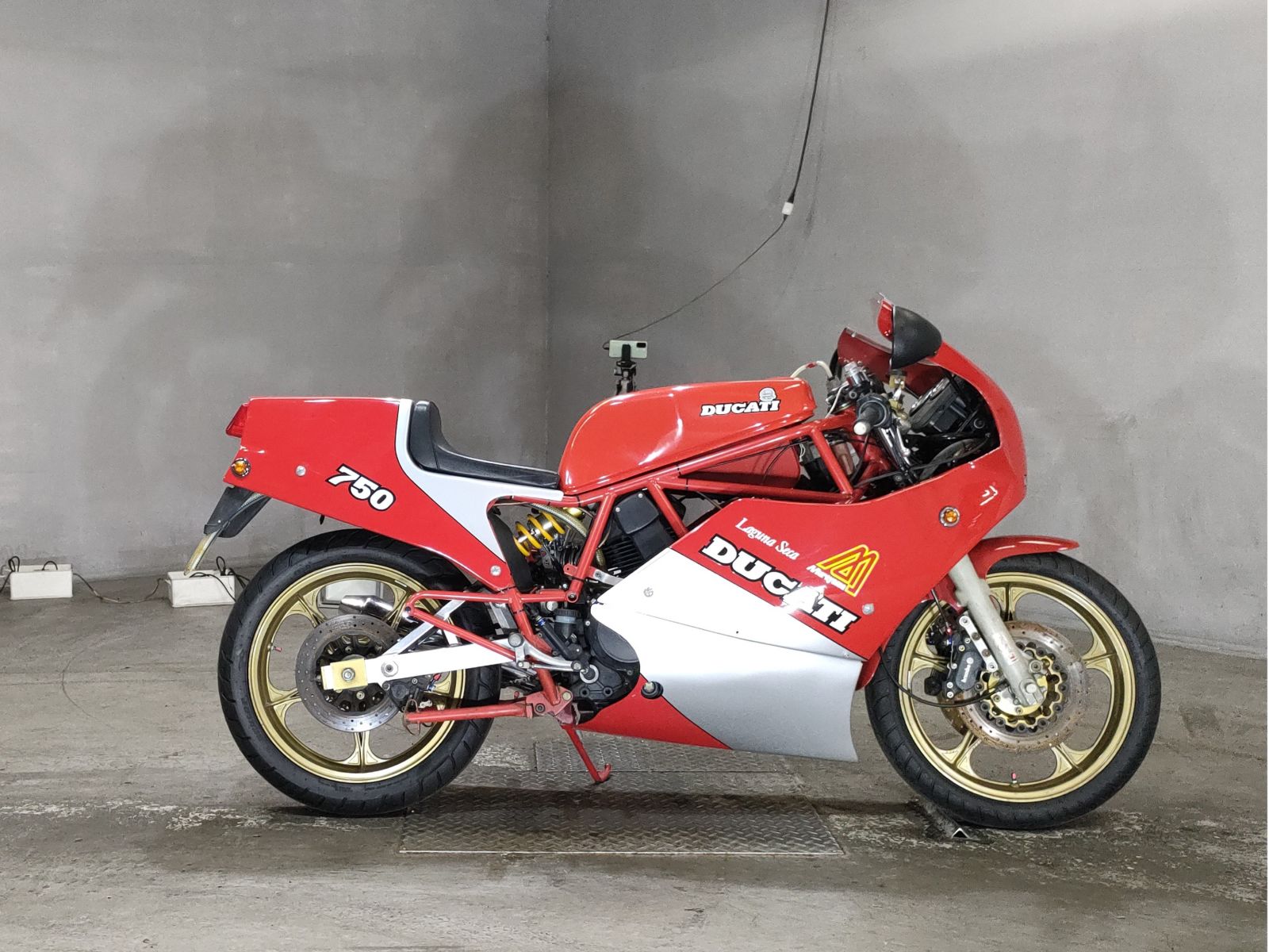 Ducati 750F1 1987
