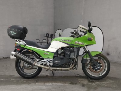 Kawasaki GPZ900R 1998