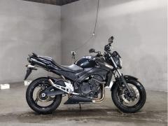 Suzuki GSR400 2010