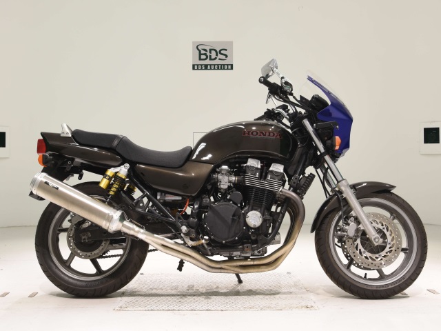 Honda CB750SFK 2022