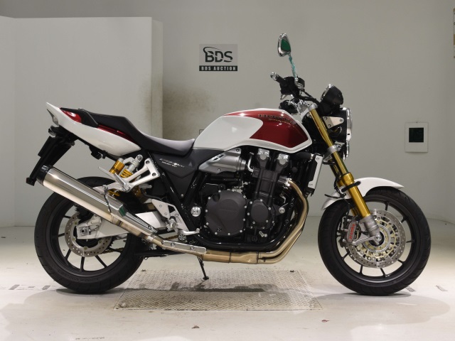 Honda CB1300SF 2025