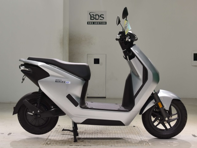 Honda EM1E: 2023
