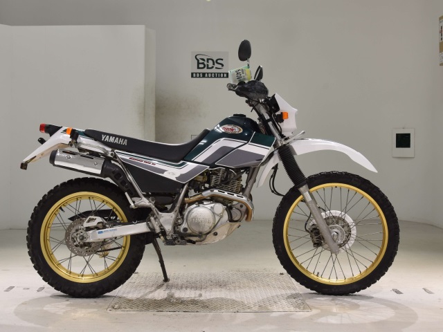 Yamaha SEROW XT225 2000