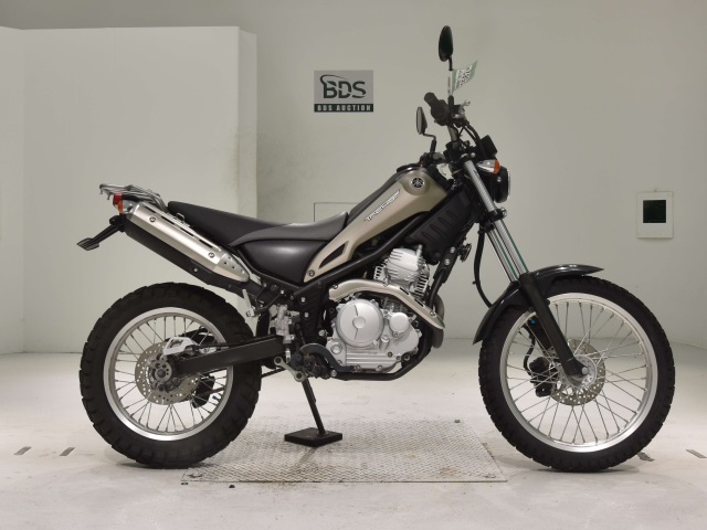 Yamaha TRICKER 2018