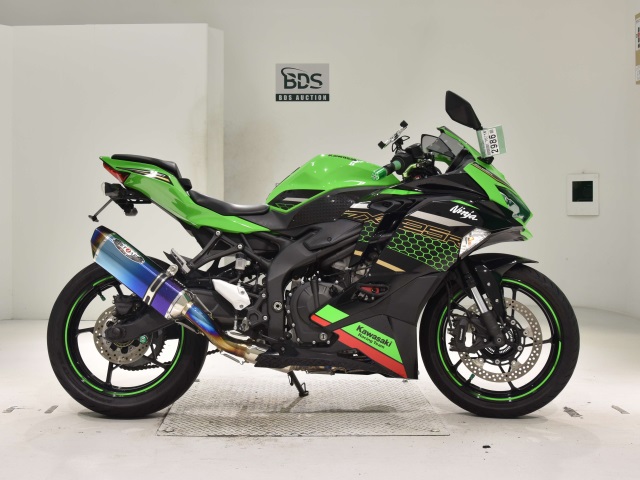 Kawasaki NINJA ZX-25R 2021
