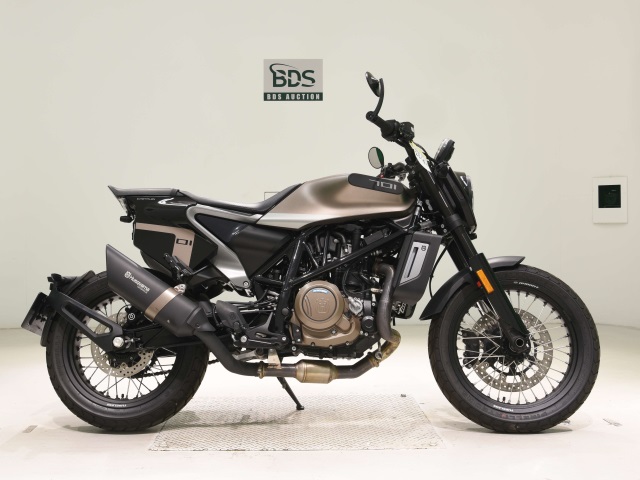 Husqvarna SVARTPILEN 701 2020