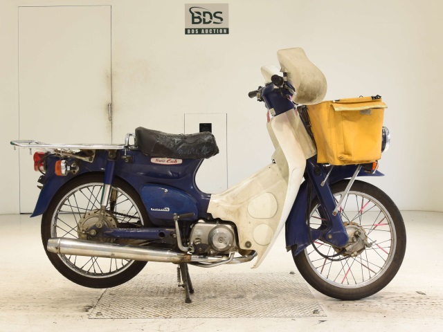 Honda C50 2005