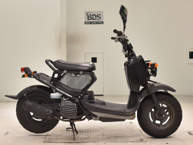 Honda ZOOMER 2011