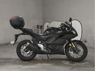 Yamaha YZF-R25 2020