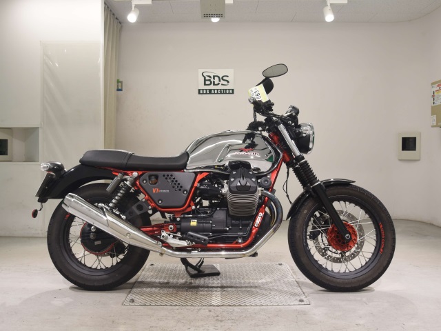 Moto Guzzi V7 2 RACER 2016