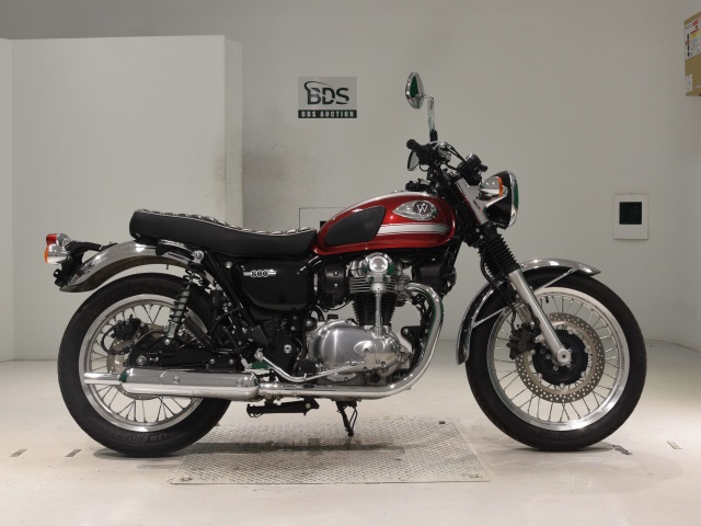 Kawasaki W800 2022