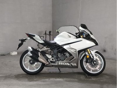 Honda CBR250RR 2023