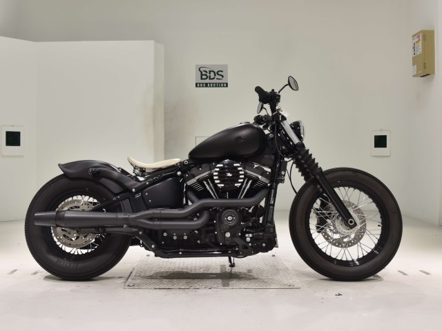 HD STREETBOB FXBB1750 2017
