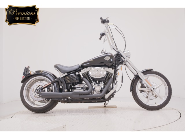 HD ROCKER C FXCWC1580 2009
