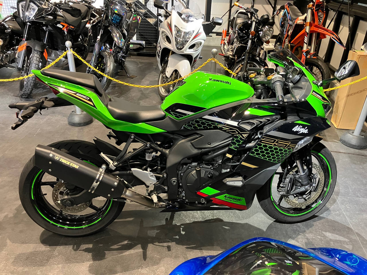 Kawasaki NINJA ZX-25R 2021