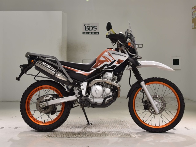 Yamaha SEROW XT250 2018