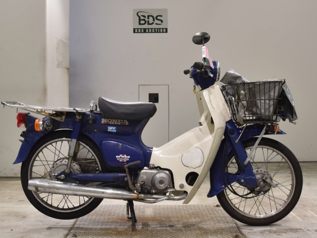 Honda C50 2000