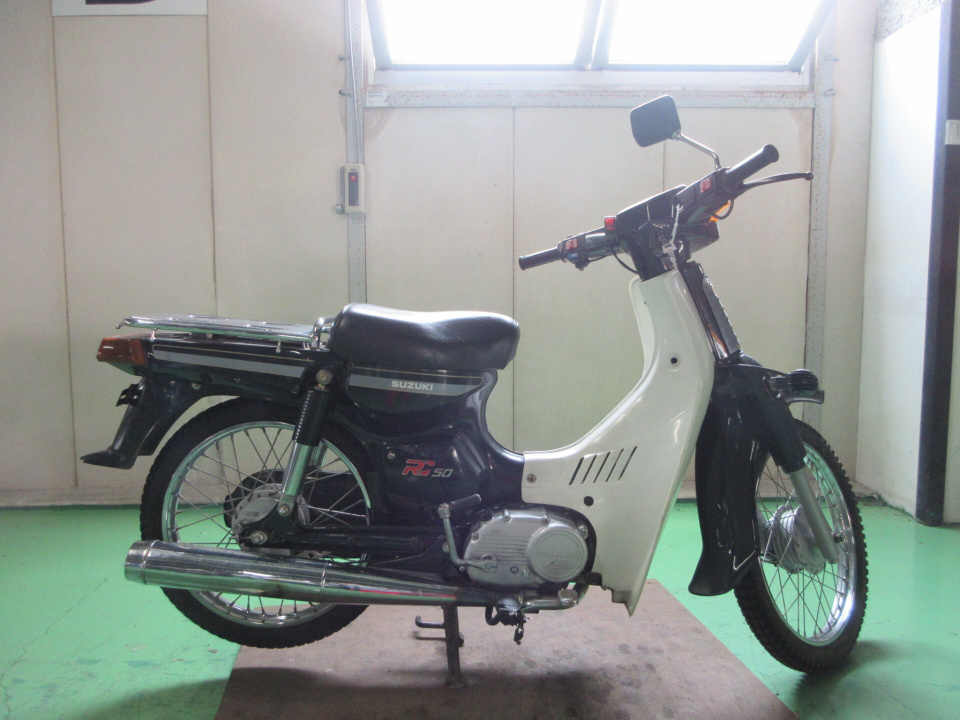 Suzuki RC50