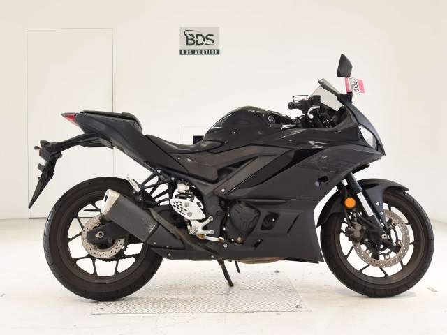 Yamaha YZF-R25 2020
