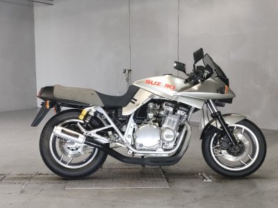 Suzuki GSX750S KATANA 1983