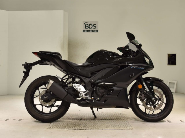 Yamaha YZF-R25A 2022