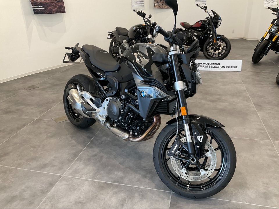 BMW F900R 2024