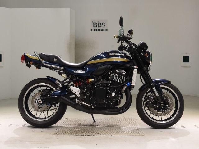 Kawasaki Z900RS 2022
