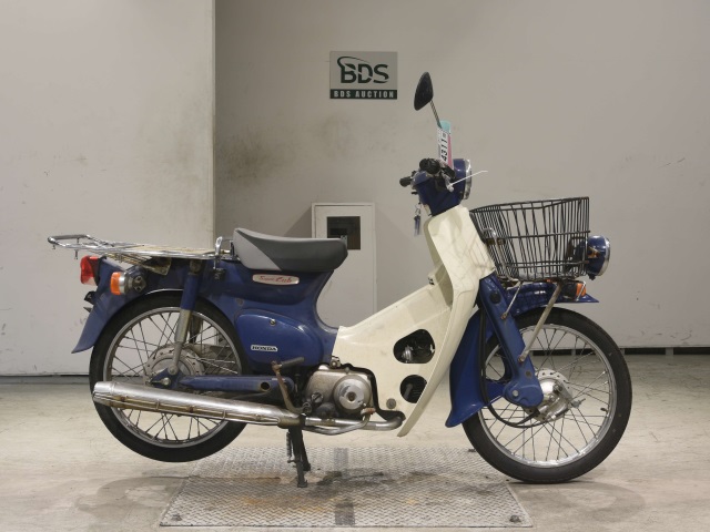 Honda C50 2002