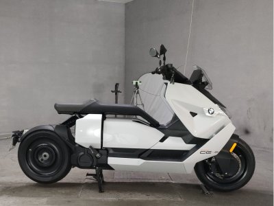 BMW CE04 2023