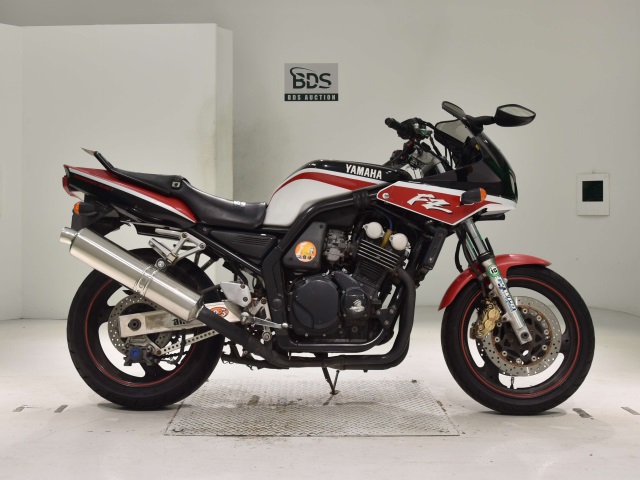 Yamaha FZ400 1998