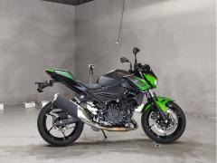 Kawasaki Z400 2021