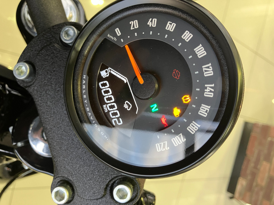 HD STREETBOB FXBB1750 2025