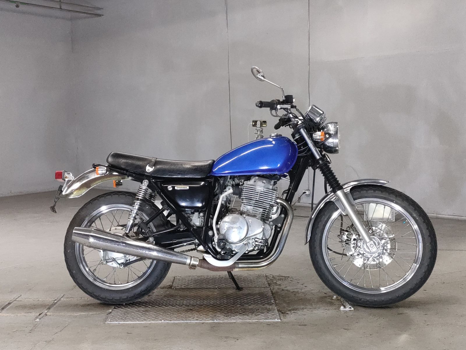 Honda CB400SS 2003
