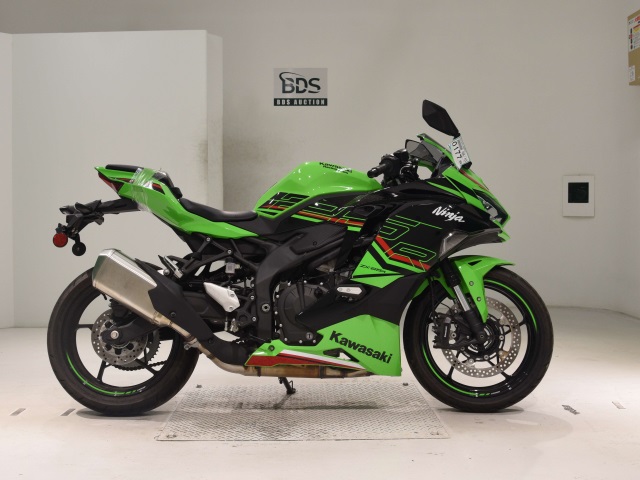 Kawasaki NINJA ZX-25R KRT 2024