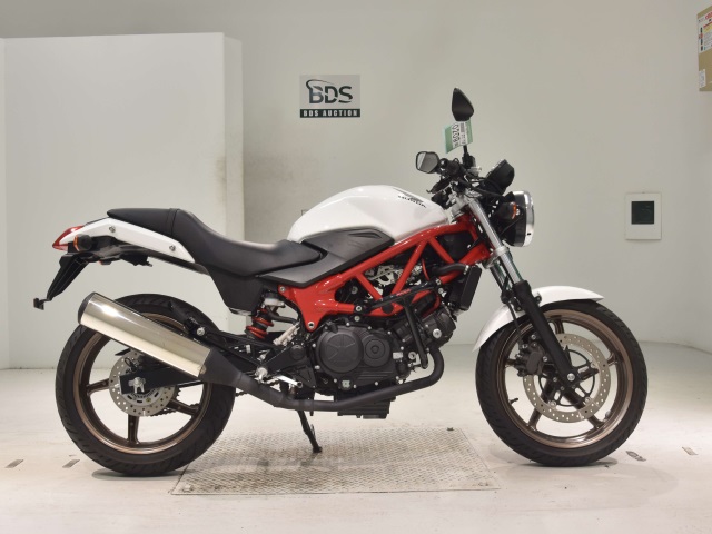 Honda VTR250 2015