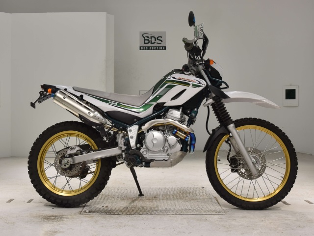 Yamaha SEROW XT250 2020