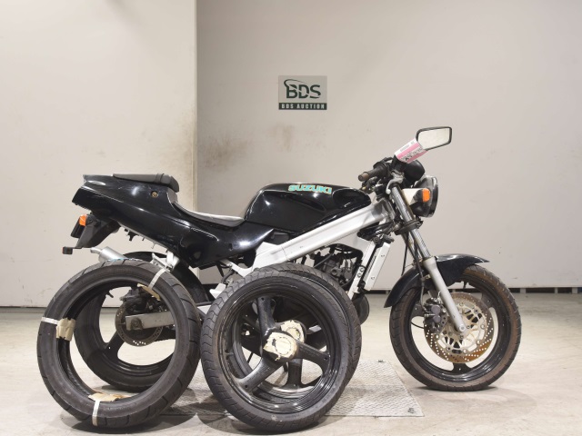 Suzuki WOLF125