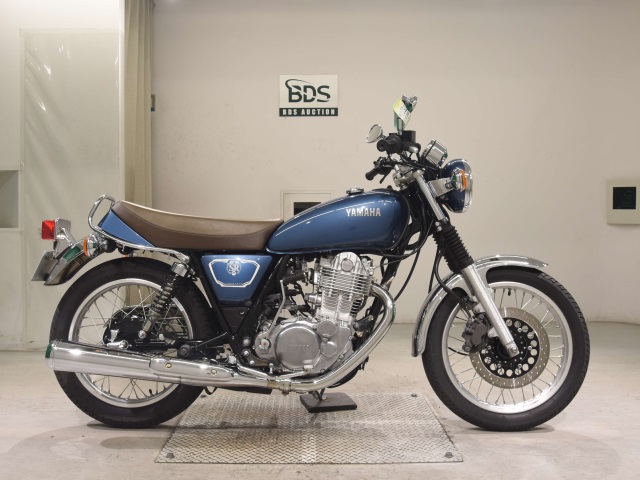 Yamaha SR400 2020